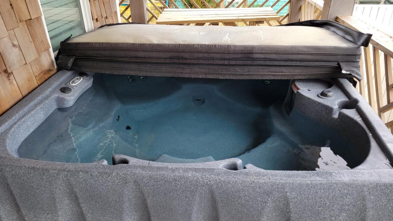 2508 Beach Rd, Semi-Oceanfront, Pool/Hot Tub Nags Head Kültér fotó