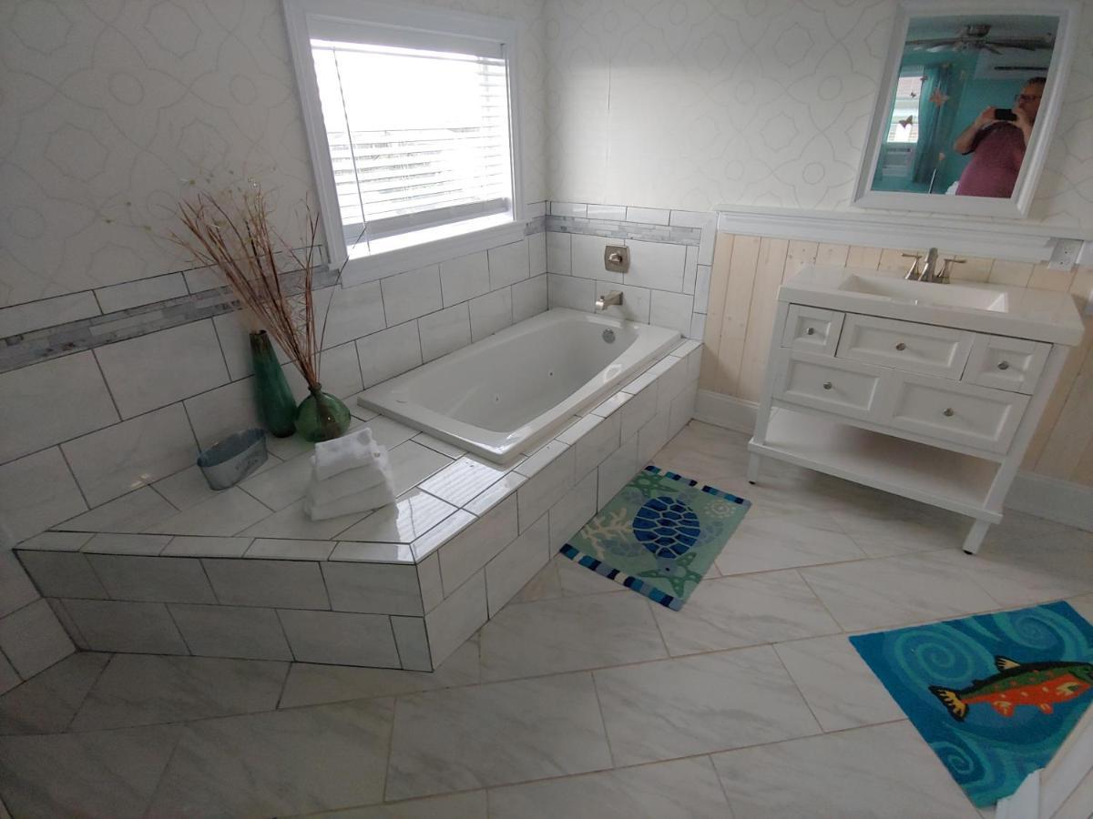 2508 Beach Rd, Semi-Oceanfront, Pool/Hot Tub Nags Head Kültér fotó