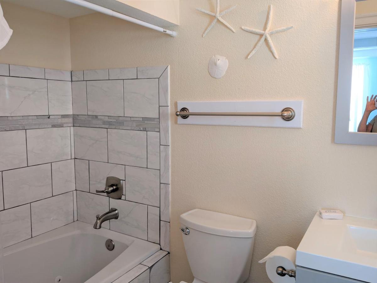 2508 Beach Rd, Semi-Oceanfront, Pool/Hot Tub Nags Head Kültér fotó