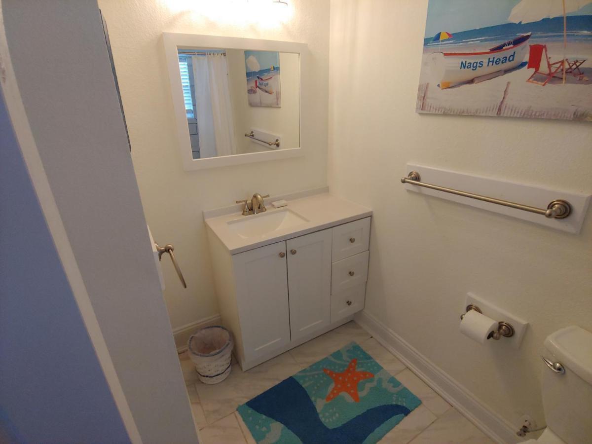 2508 Beach Rd, Semi-Oceanfront, Pool/Hot Tub Nags Head Kültér fotó